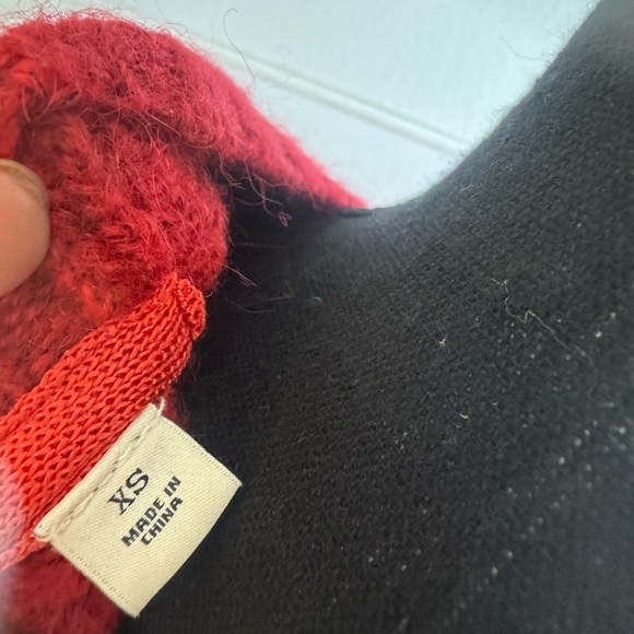 Scotch & Soda Red V-Neck Women's Sweater - Picture 12 of 13